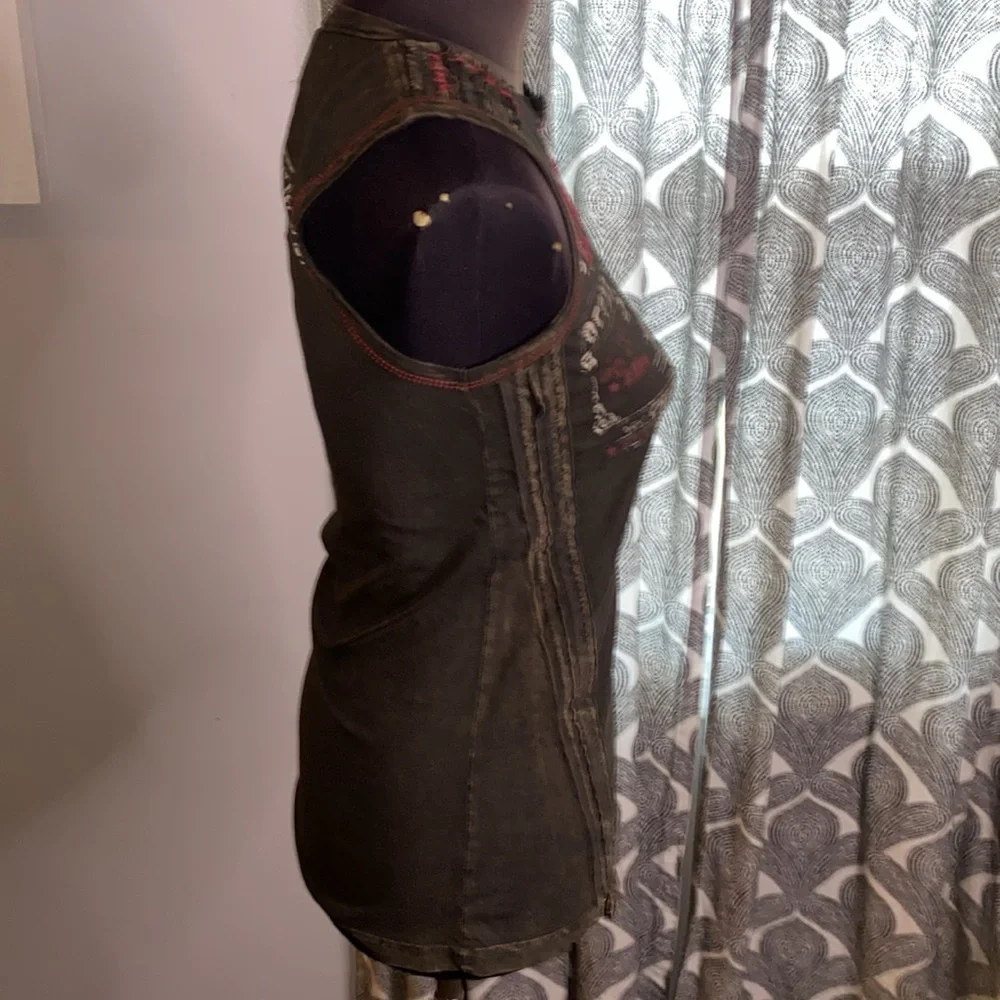 Salvage Black and Red Graphic Tank Top - Picture 8 of 9